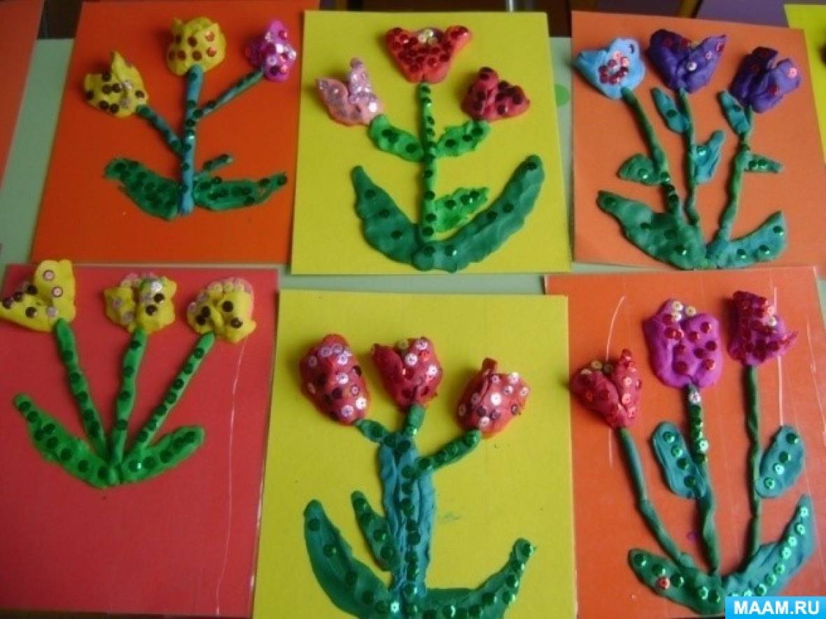Лепка цветочная поляна старшая группа. Пластилинография цветочная поляна средняя группа. Лепка цветы средняя группа. Лепка цветы средняя группа. Лепка цветов старшая группа.