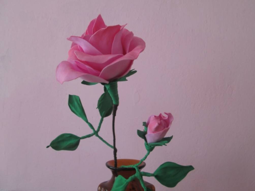 Как сделать розы из фоамирана поэтапно
