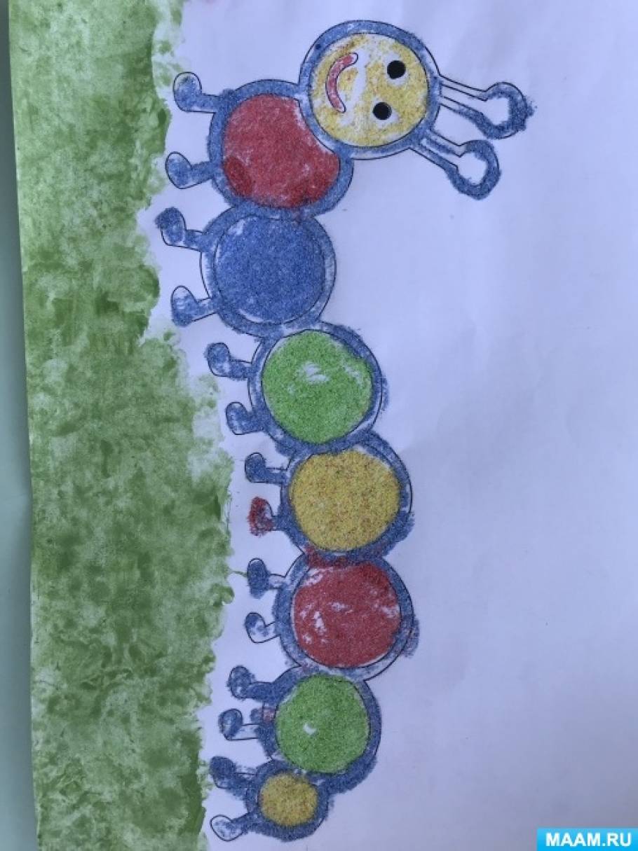 Рисование цветной манкой «Гусеница» в группе раннего возраста