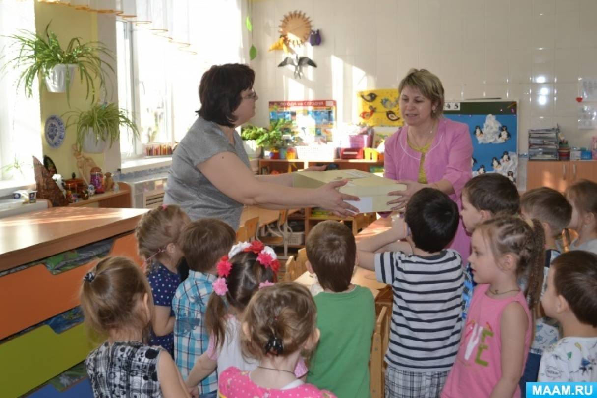 Аппликация осеннего дерева для детей средней группы: учимся делать колтун из картонных листочков