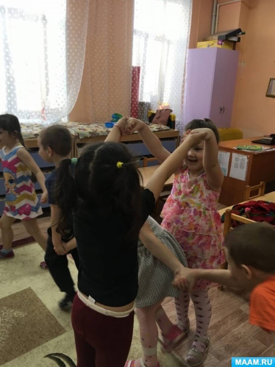 Смотреть фотографию №1 Фото №1 В подготовительной группе прошло развлечение по русским