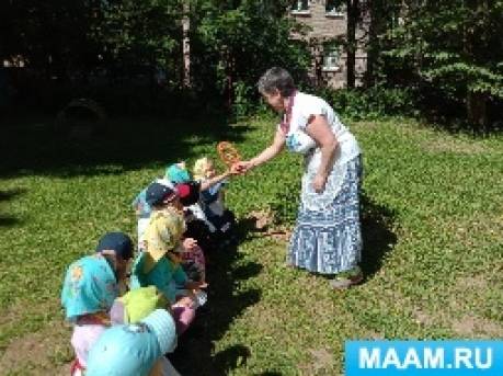 Конспект развлечения «Балалайка» с детьми второй группы раннего возраста