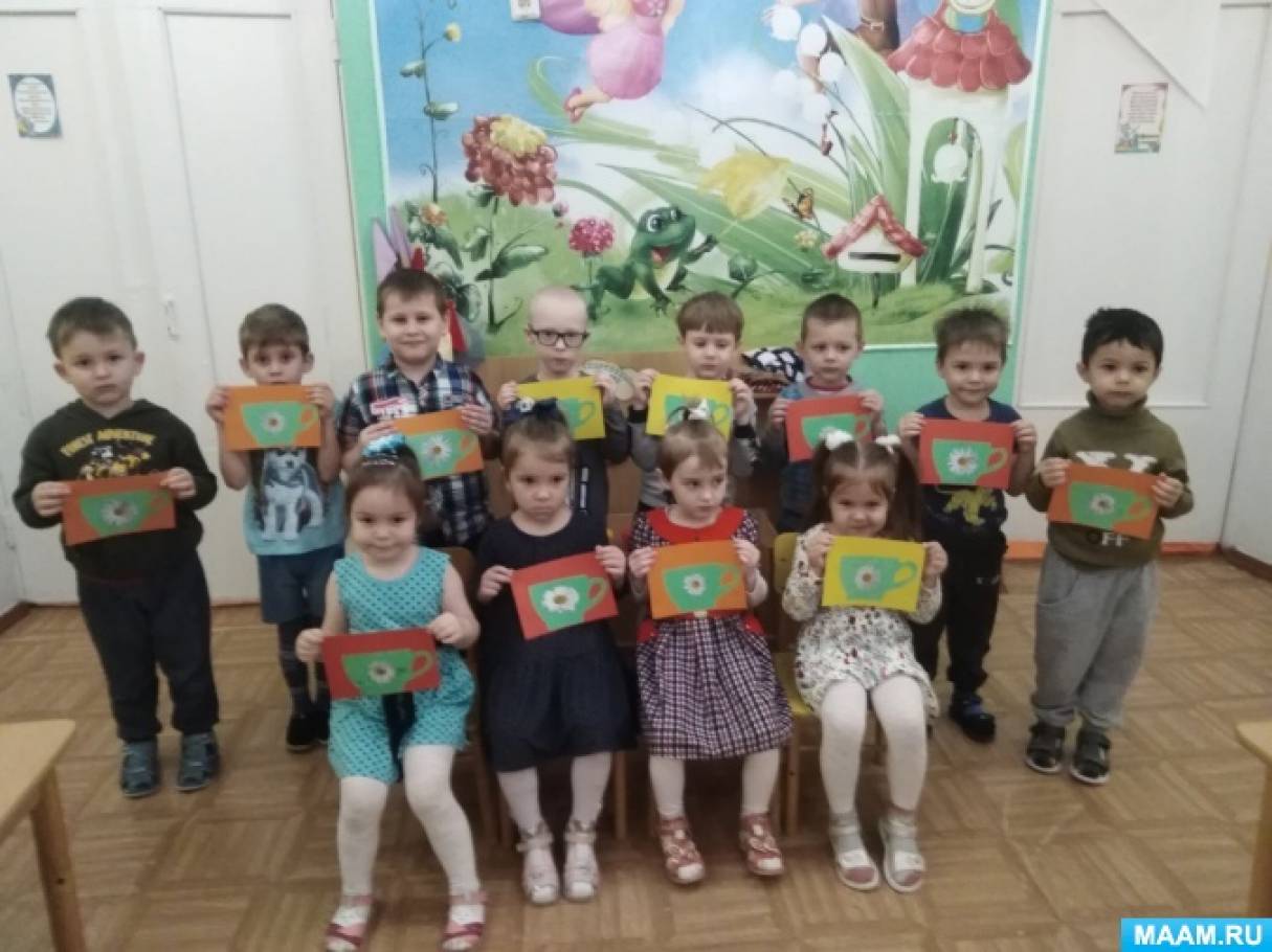 аппликация подарок для мамы в средней группе. Смотреть фото аппликация подарок для мамы в средней группе. Смотреть картинку аппликация подарок для мамы в средней группе. Картинка про аппликация подарок для мамы в средней группе. Фото аппликация подарок для мамы в средней группе