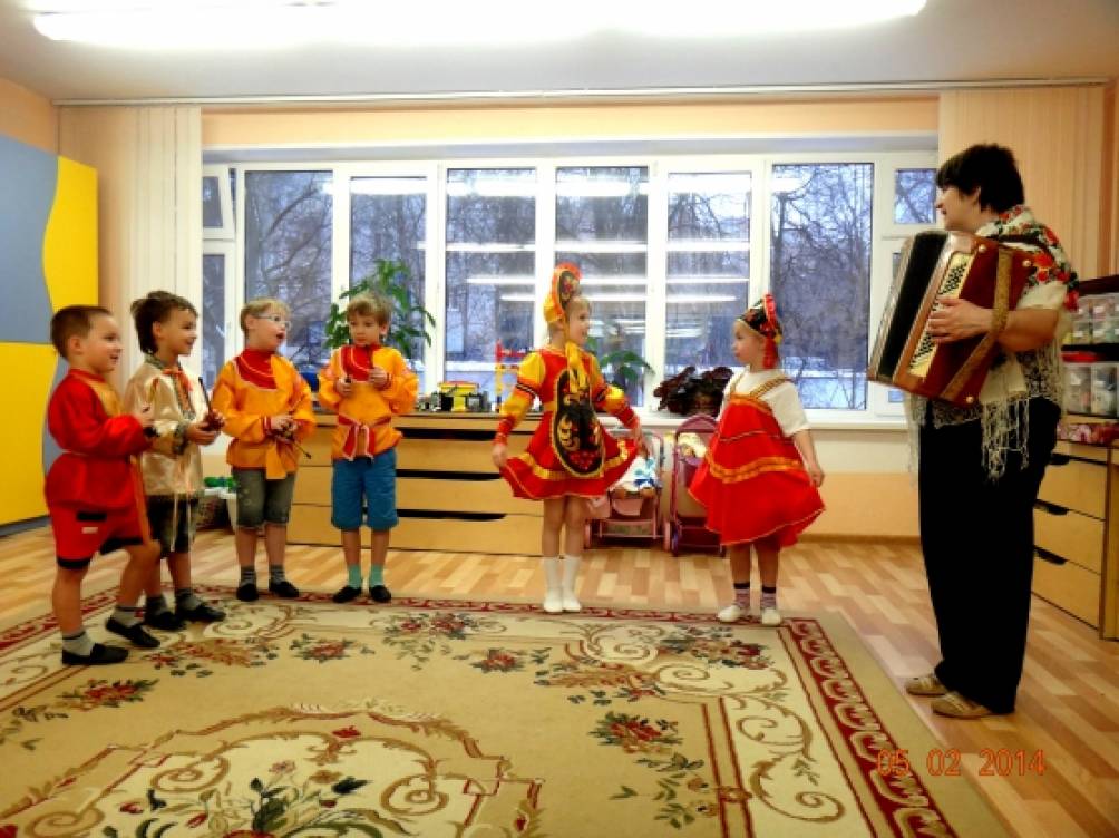 Исследовательская деятельность детей старшей группы «Звуки и стуки» (эксперименты со звуками) Фото Исследовательская деятельность детей старшей группы «Звуки и стуки» (эксперименты со звуками)