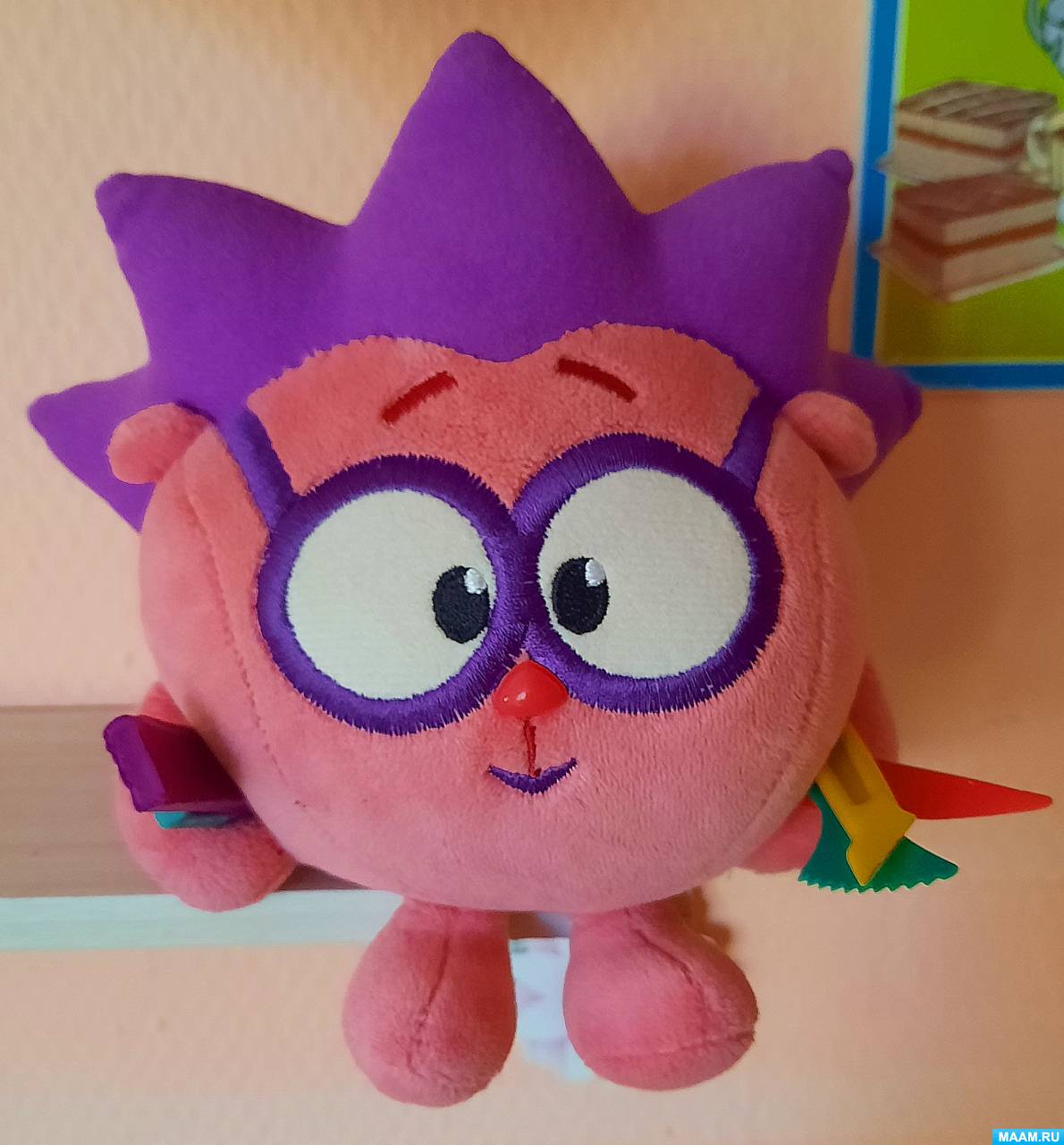 Оформляем уголок «Наше творчество» в группе «Смешарики» (15 фото ...