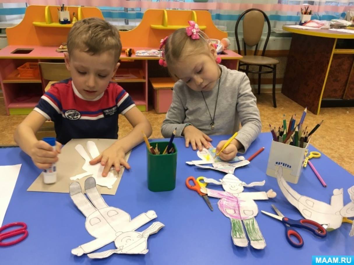 Конструирование из бумаги в средней группе. Аппликация зимние забавы подготовительная группа. Поделки на тему спорт. Конструирование зимние забавы. Конструирование зимние забавы старшая группа из бумаги.