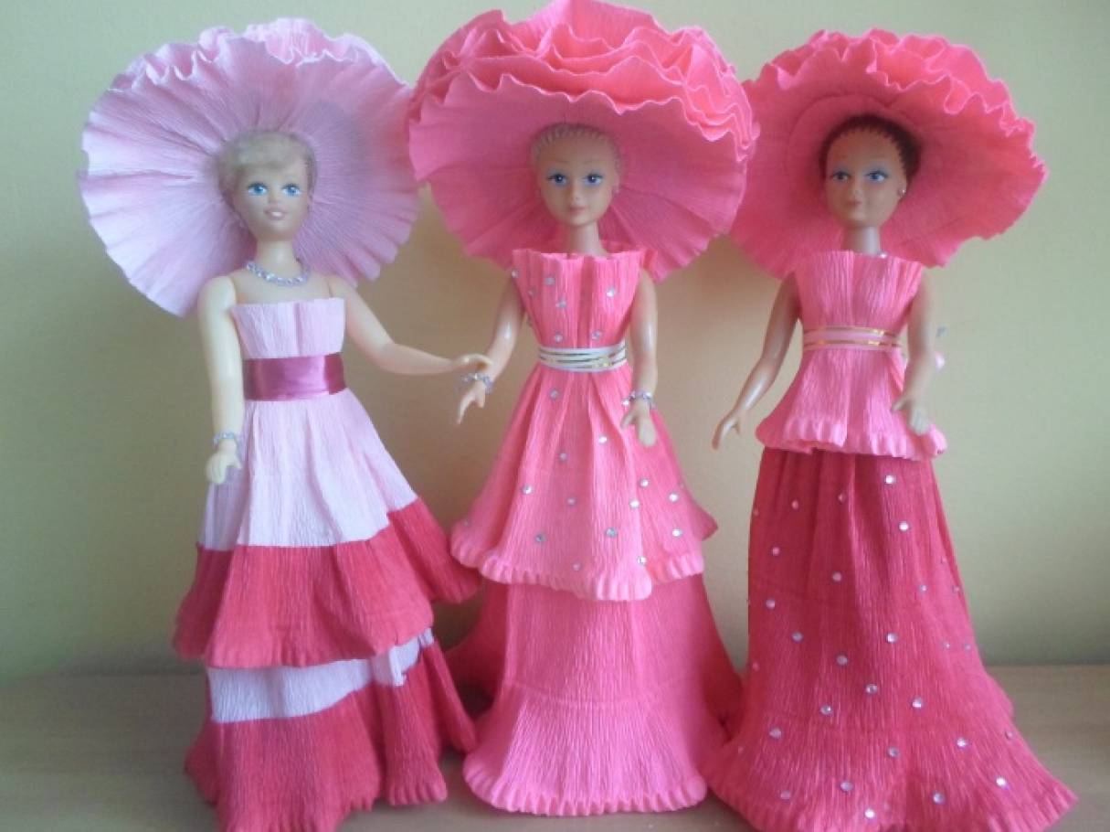 12 нарядов для куклы Барби своими руками