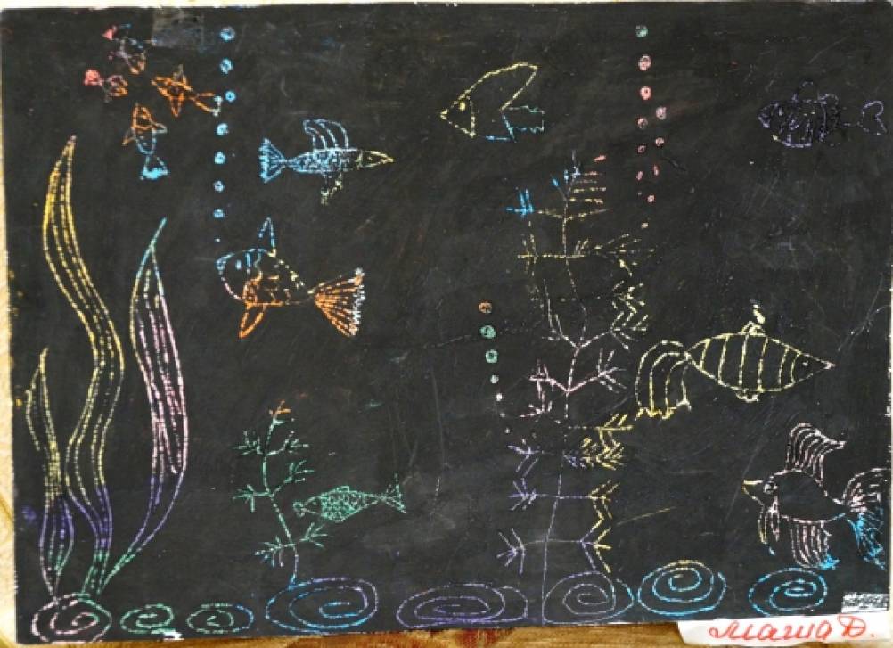 Рисование в технике граттаж в подготовительной группе. Рисование Морское дно граттаж. Техника граттаж в детском саду. Нетрадиционные техники рисования в детском саду граттаж. Техника граттаж подводный мир.