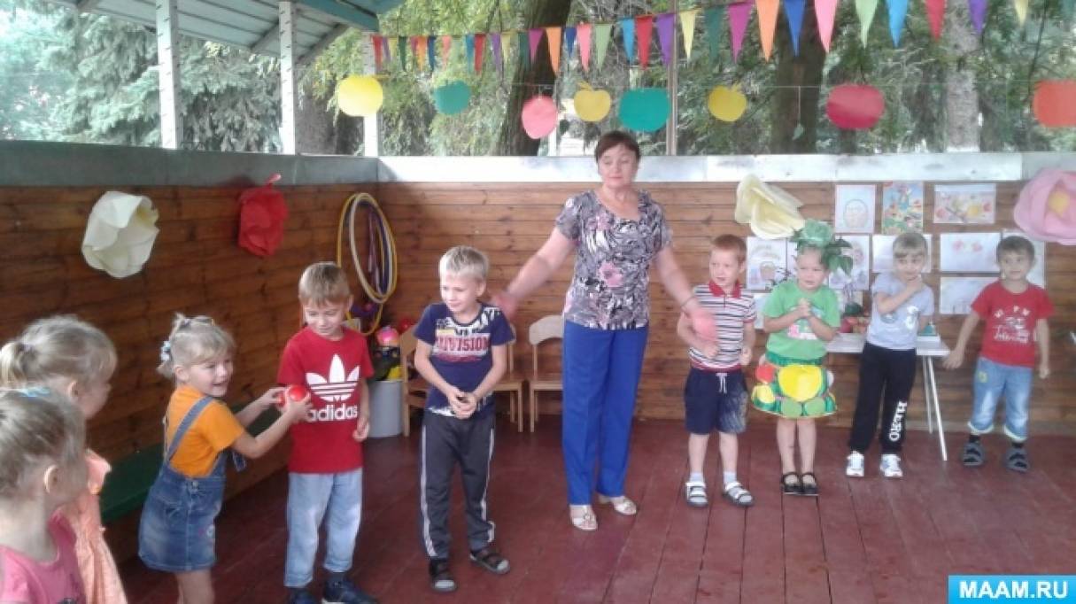 яблочный спас в детском саду средняя группа