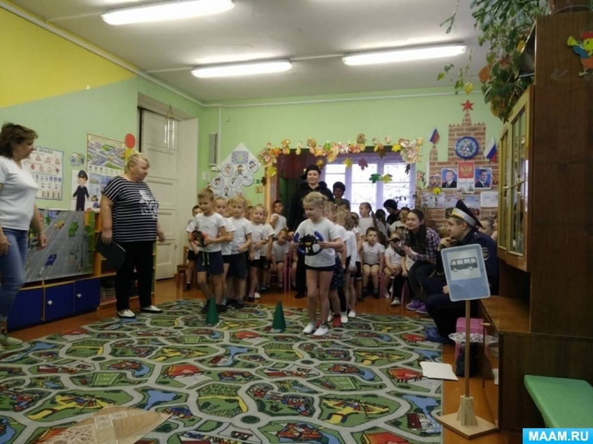 Смотреть фотографию №4 Фото №4 Цель Формировать у детей навыки осторожного поведения на дорогах