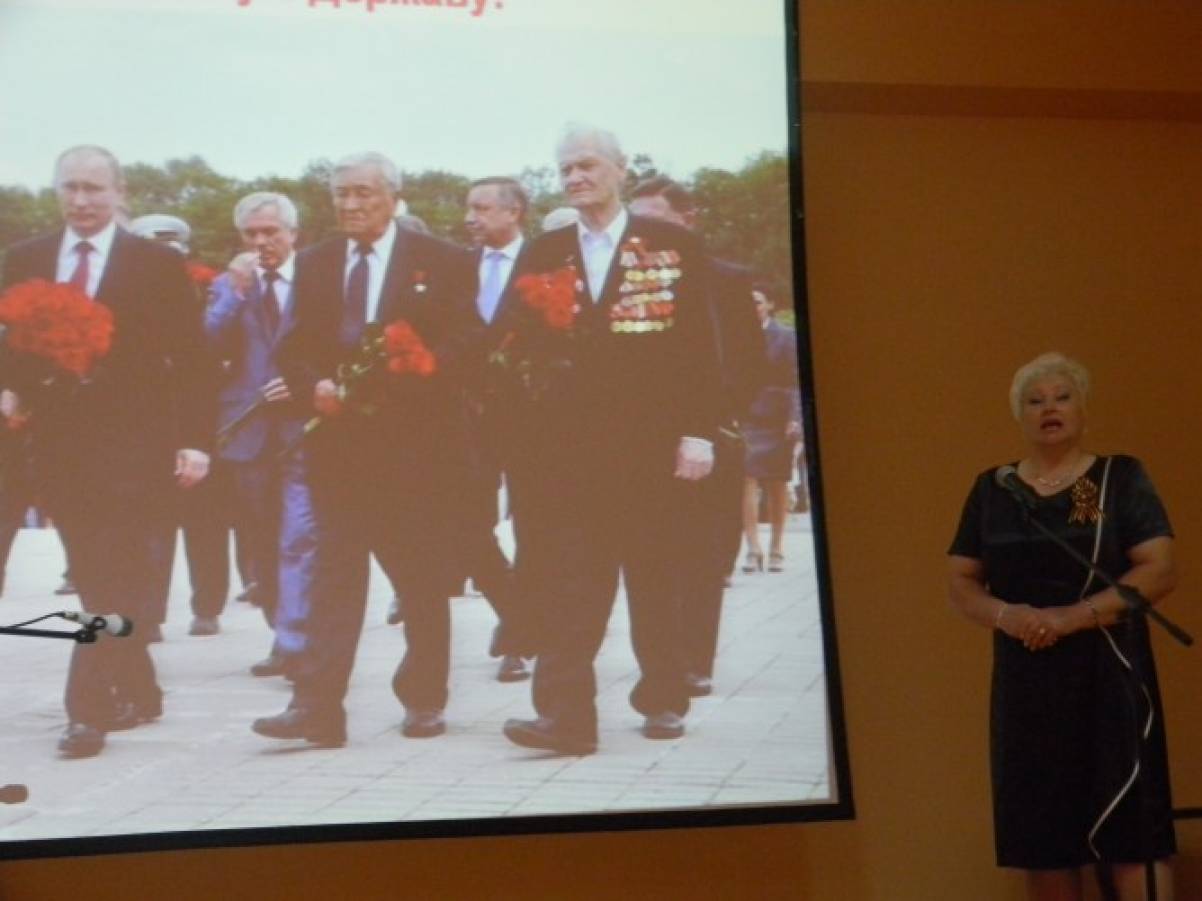 Смотреть фотографию №3 Фото №3 Цели и задачи конкурса Конкурс проводится в целях повышения к чтению детей подростков и студенческой молодёжи расширению читательского кругозора поиска и поддержки талантливых детей и молодёжи