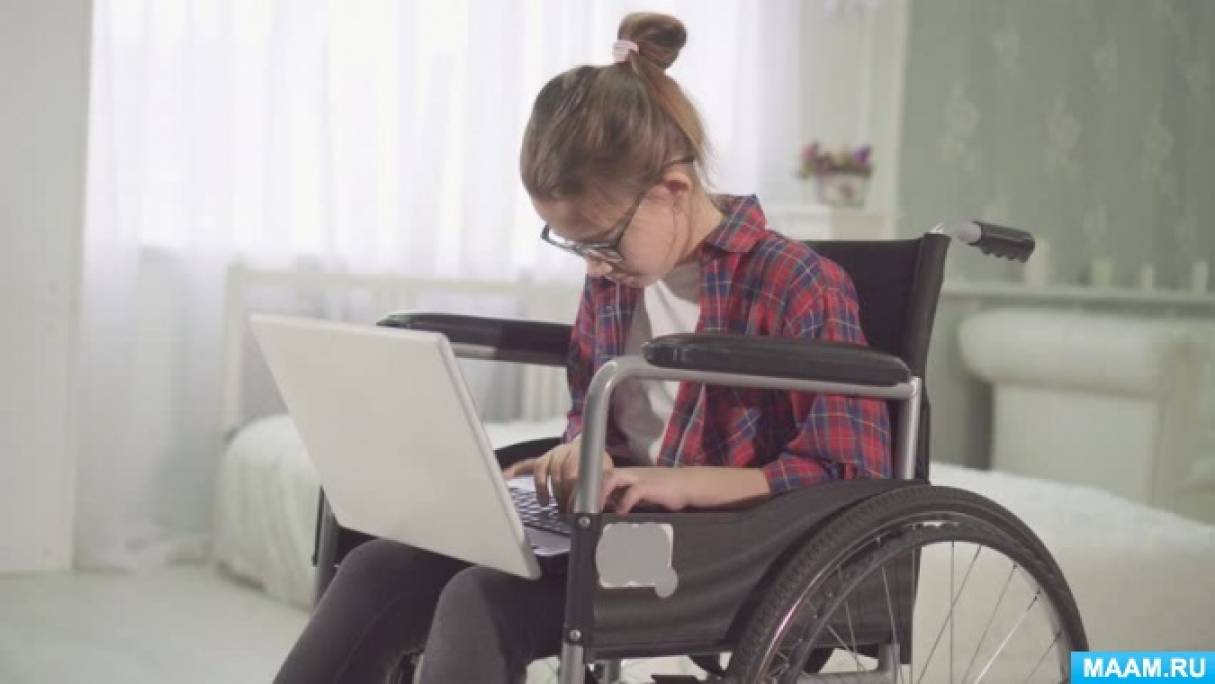Как настроить коляску для ребенка с инвалидностью, чтобы ему было удобно