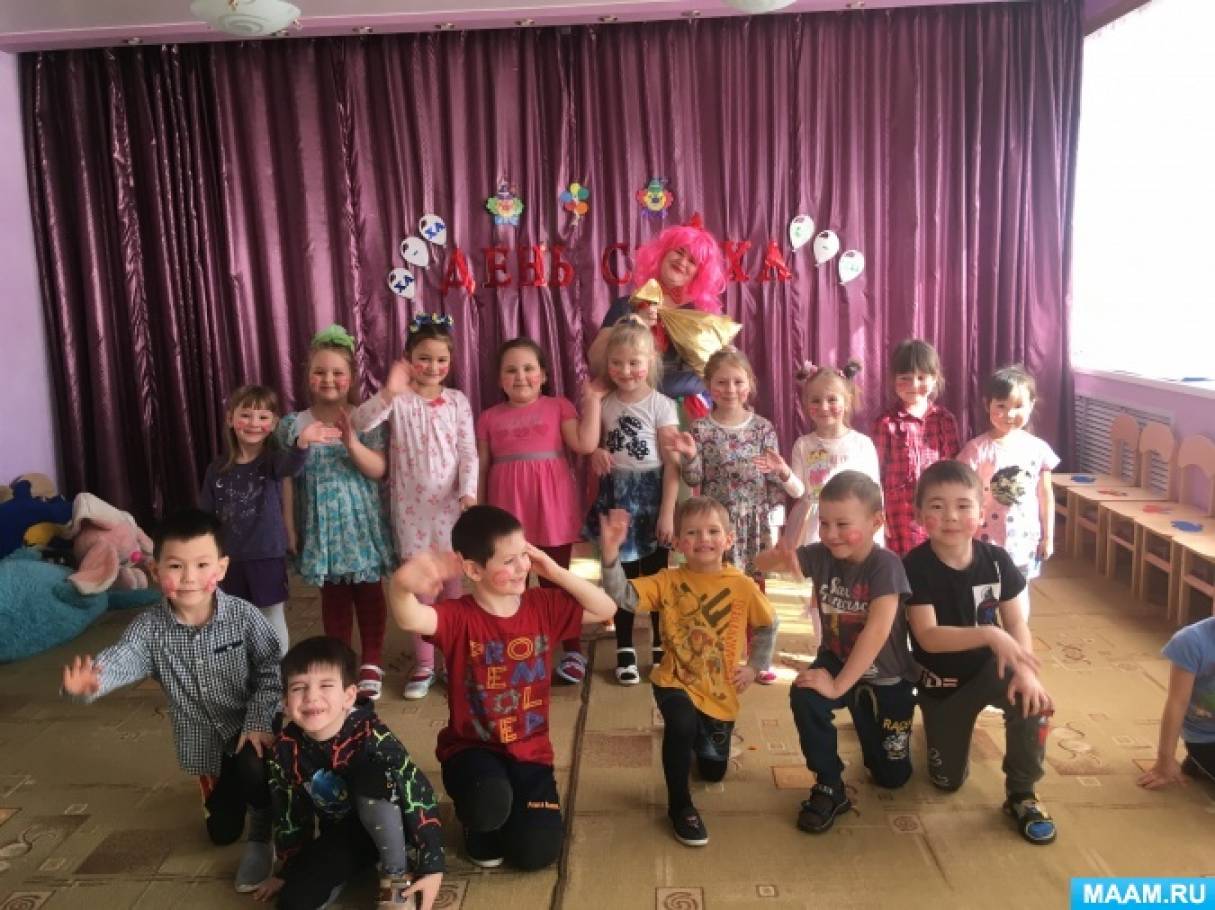Улыбайтесь Улыбайтесь Песня Новый Год Улыбайтесь Улыбайтесь Песня Новый Год