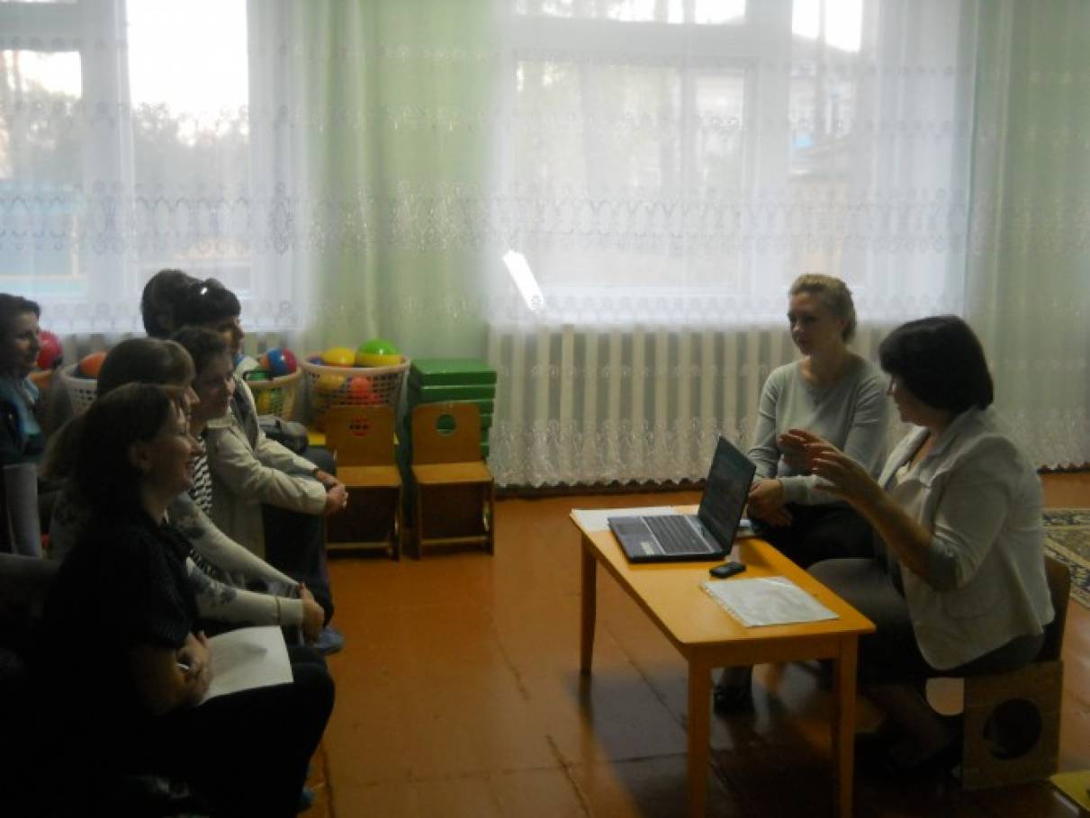 Перспективный план работы с родителями на 2015–2016 учебный год во второй младшей группе Фото Перспективный план работы с родителями на 2015–2016 учебный год во второй младшей группе