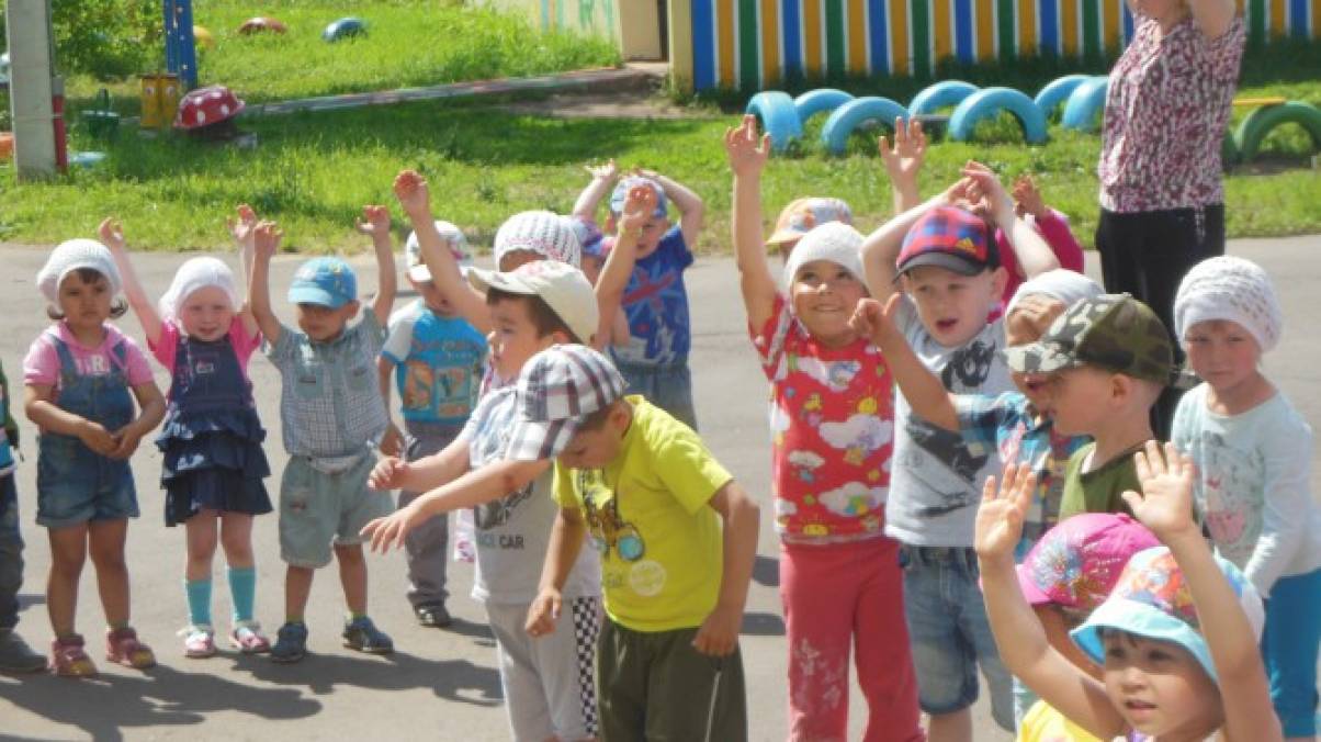 Сценарий летнего спортивного развлечения «Солнце, воздух и вода — наши лучшие друзья!» Фото Сценарий летнего спортивного развлечения «Солнце, воздух и вода — наши лучшие друзья!»