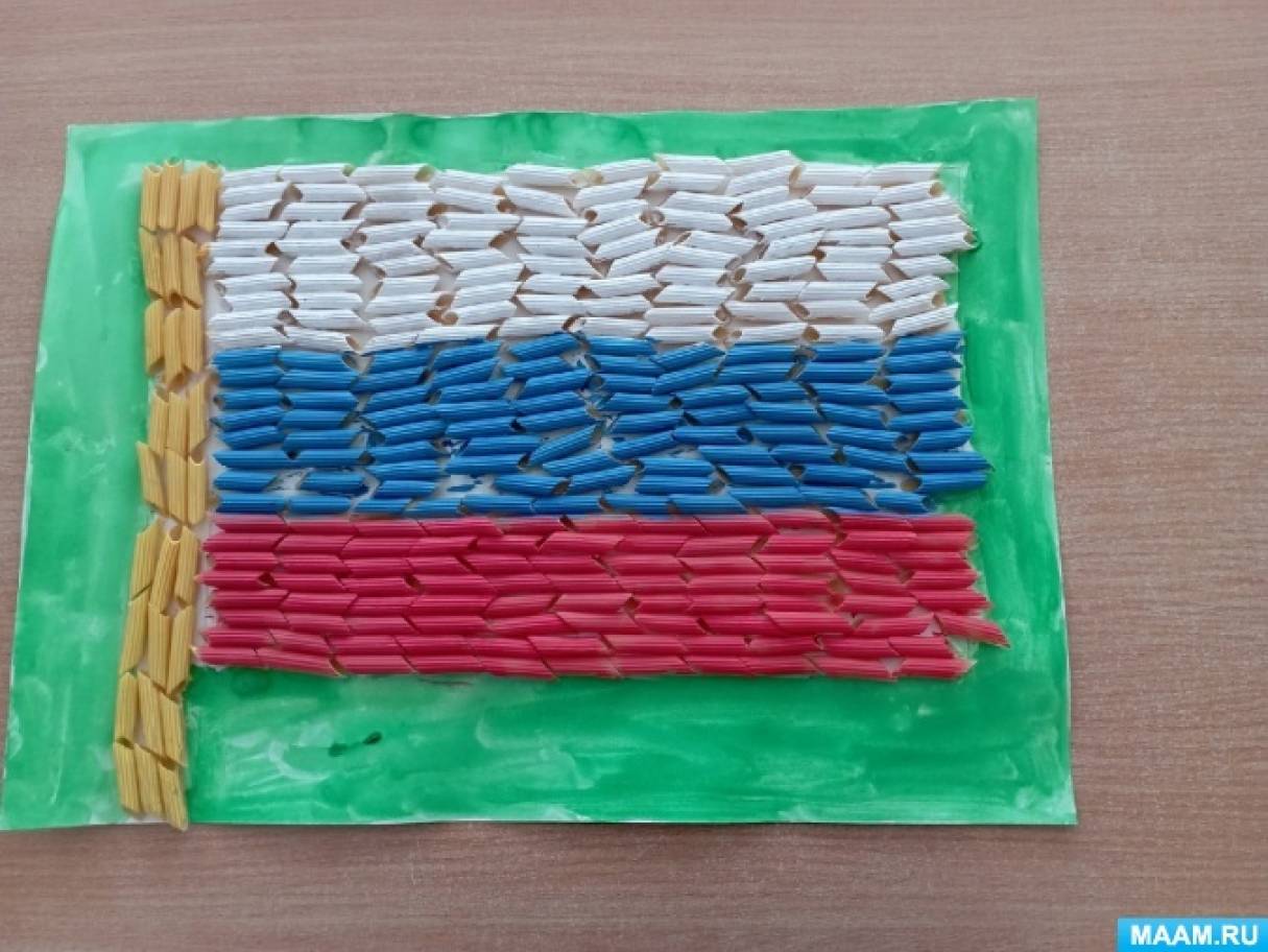 Поделки ко Дню Российского Флага с детьми своими руками