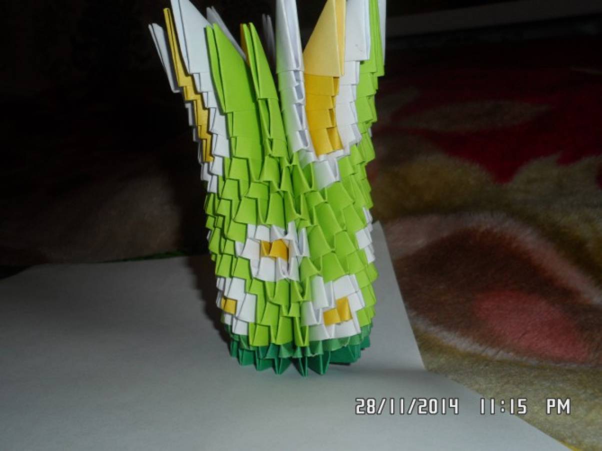 Ваза для ромашек (Модульное оригами)