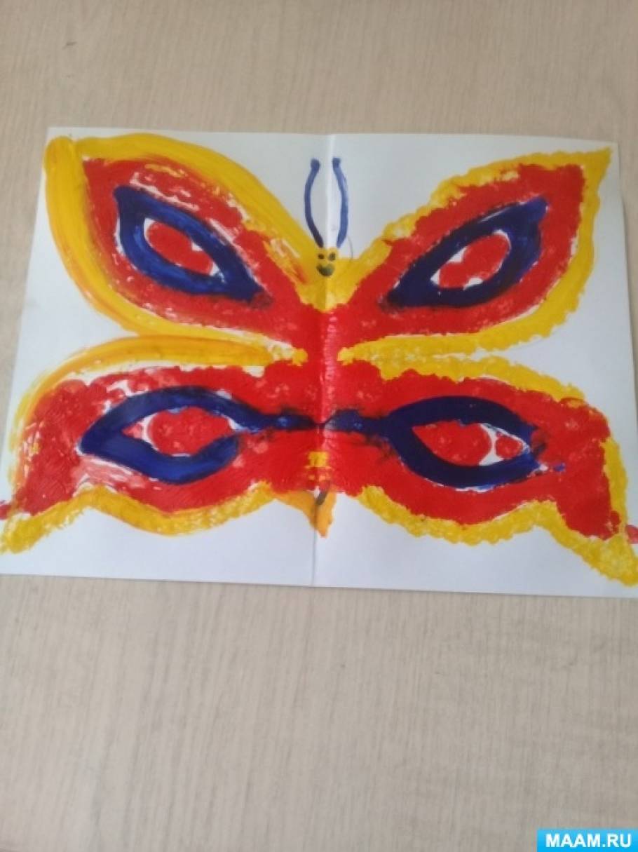 Рисование бабочка старшая группа. Бабочка красавица монотипия. Нетрадиционное рисование бабочка. Рисование в средней группе бабочка красавица. Нетрадиционная техника рисования бабочка.