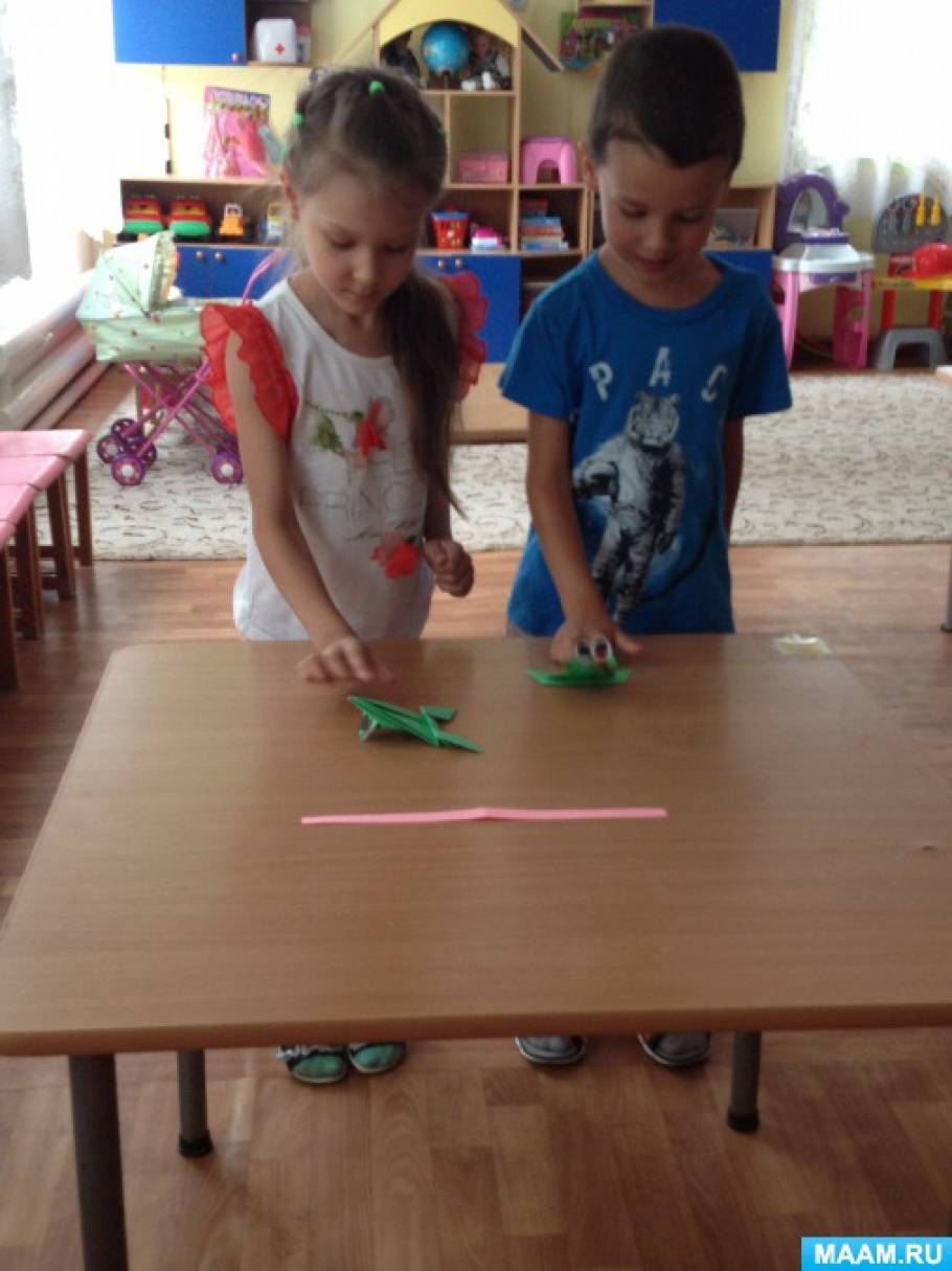 Мастер-класс «Лягушки» в технике оригами для детей 6–7 лет. Воспитателям детских садов, школьным учителям и педагогам - Маам.ру