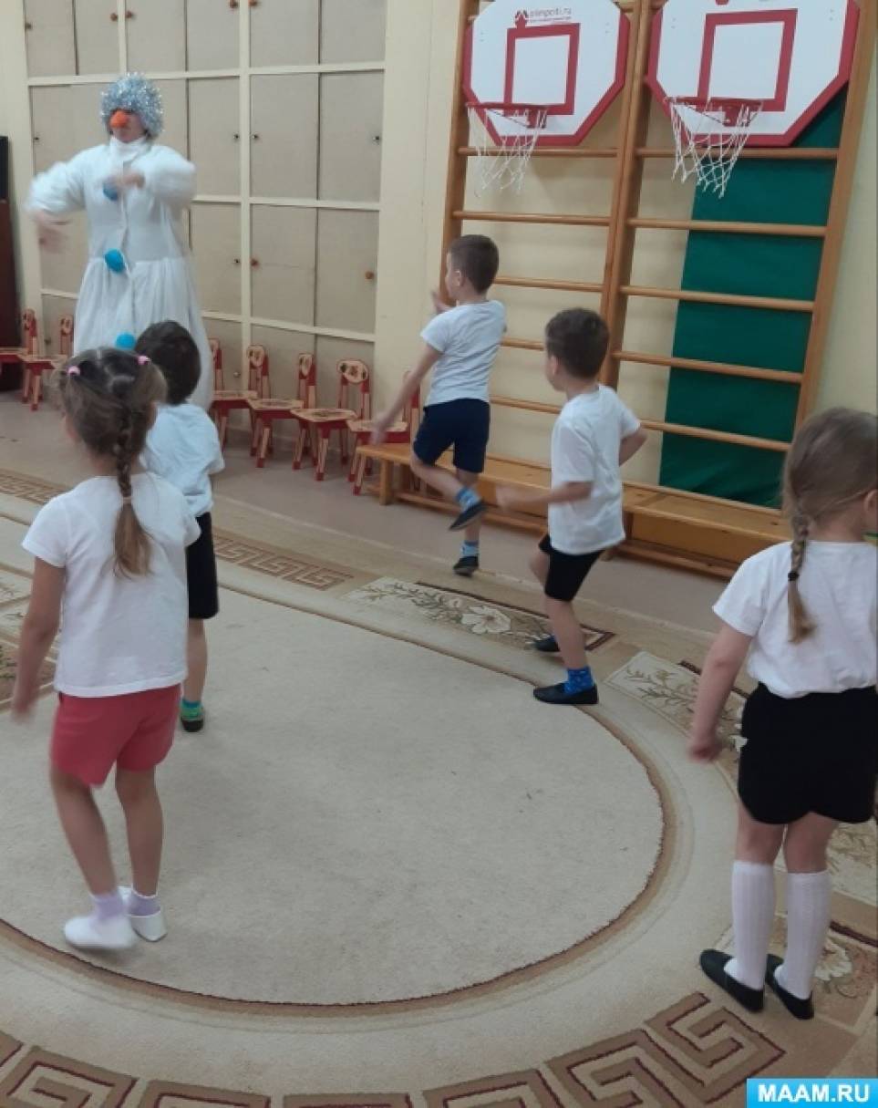 Фотоотчет спортивное развлечение. Бег стайкой в детском саду.