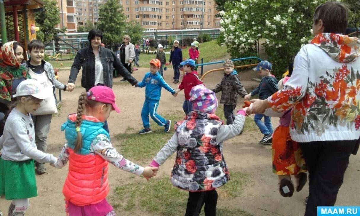 Правильное питание после праздников: как вернуться к привычному режиму?