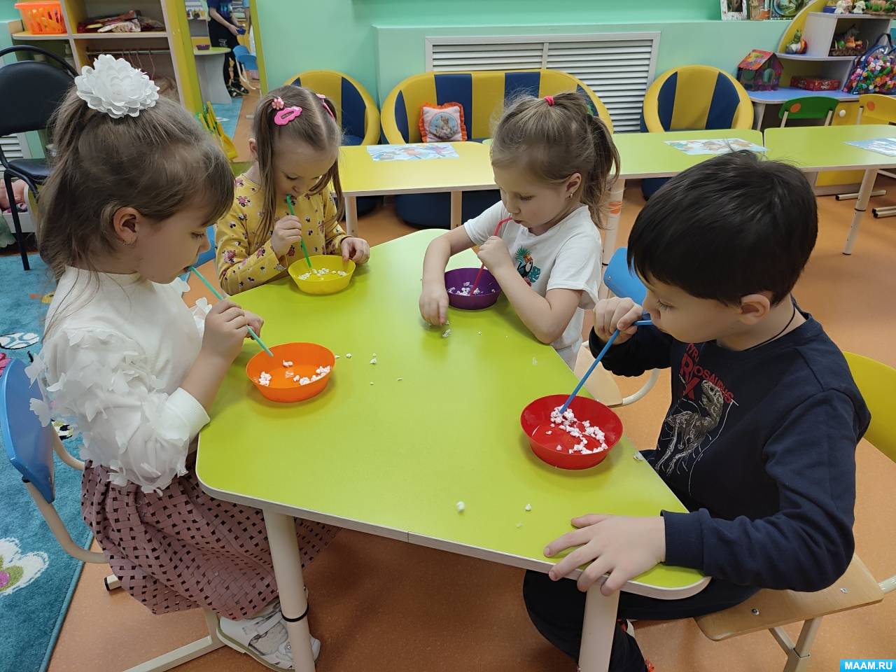 прачка в детском саду. труд взрослых в детском саду. в гостях у кастелянши старшая группа. презентация кастелянша в детском саду. экскурсия в мир профессий.