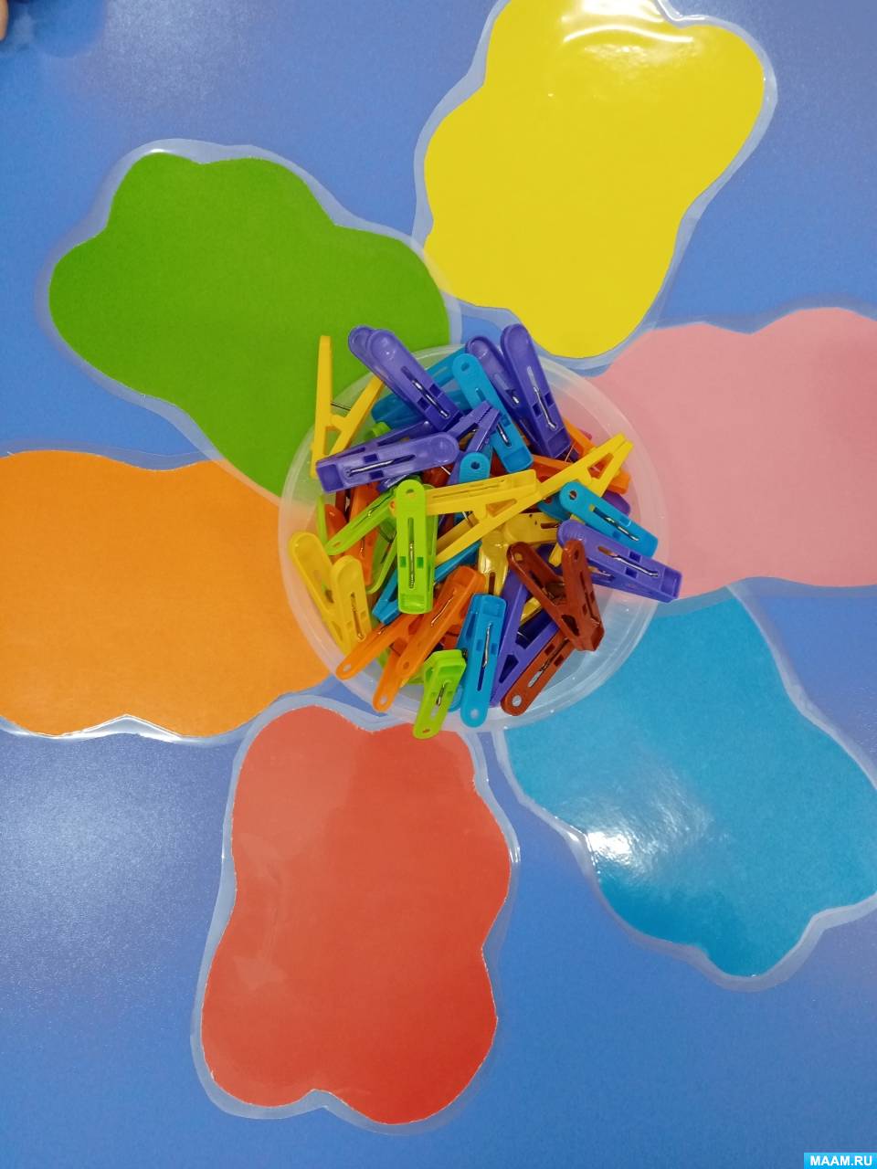 Дидактическая игра «Капельки краски» для детей 2–4 лет (1 фото ...