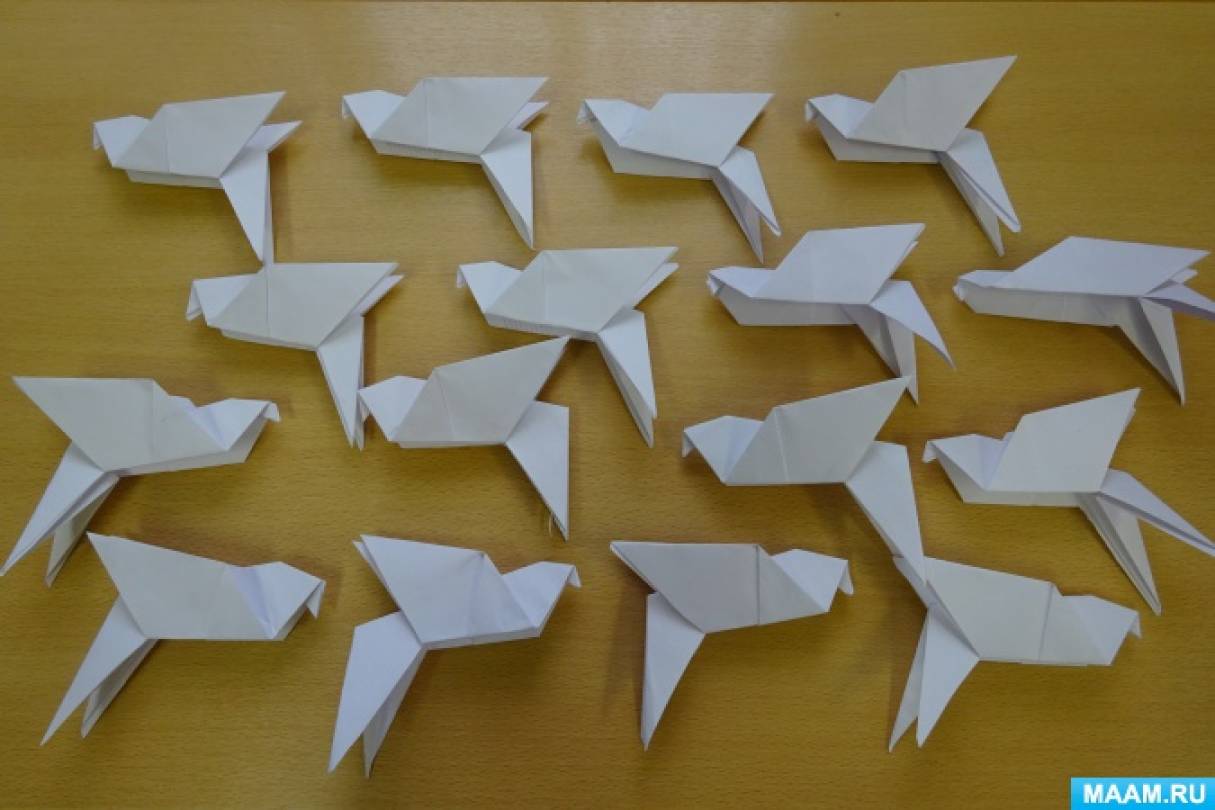 Конструирование тема перелетные птицы. Конструирование птицы. Голубь оригами в подготовительной группе. Оригами голубь старшая группа. Оригами птиц для детей старшей группы.
