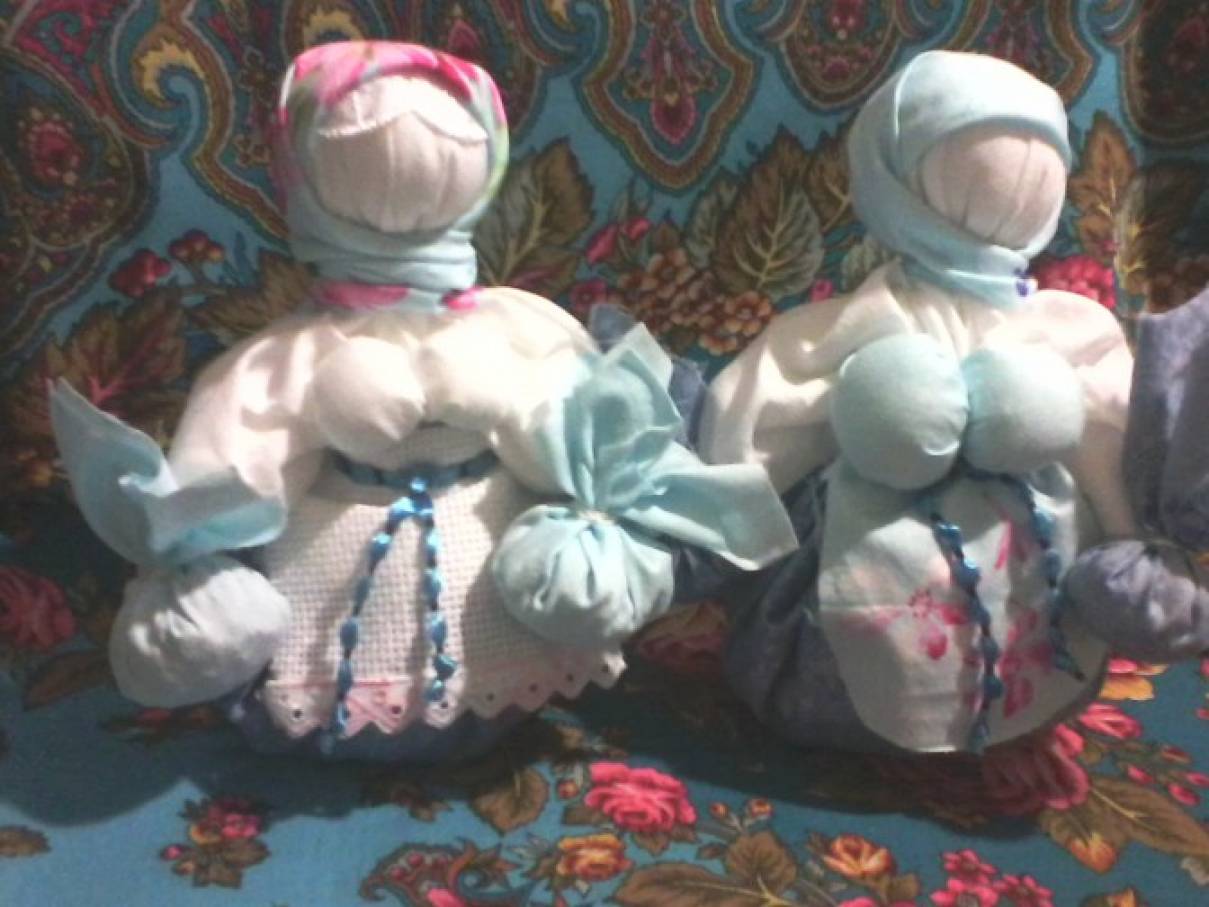 Народная кукла «Кубышка-травница» Фото Народная кукла «Кубышка-травница»