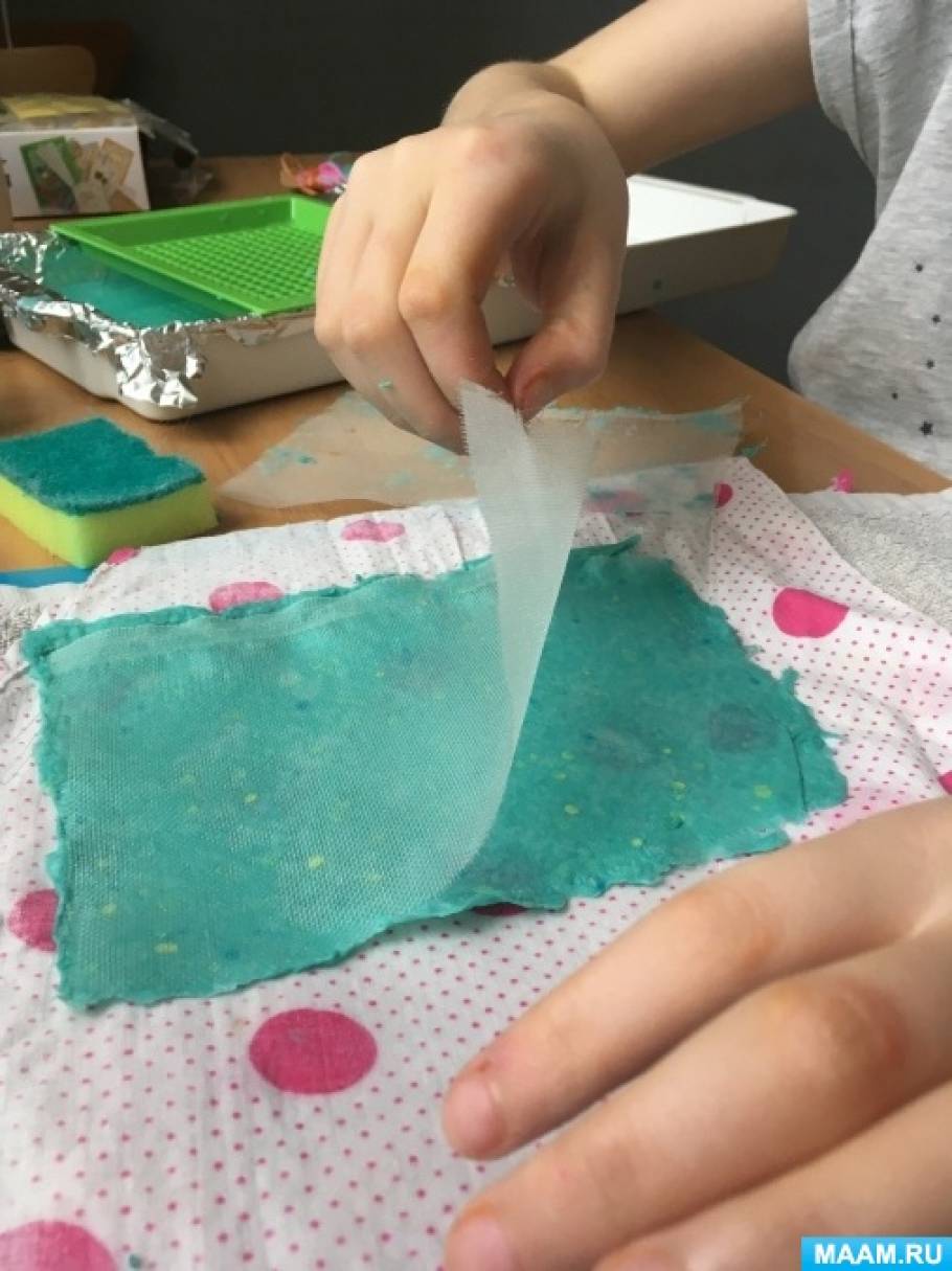 Как делать бумагу из макулатуры: 9 шагов