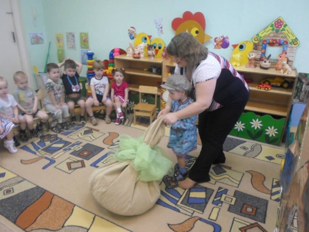 Театрализация в младшей группе. Театрализованная деятельность в первой младшей группе.