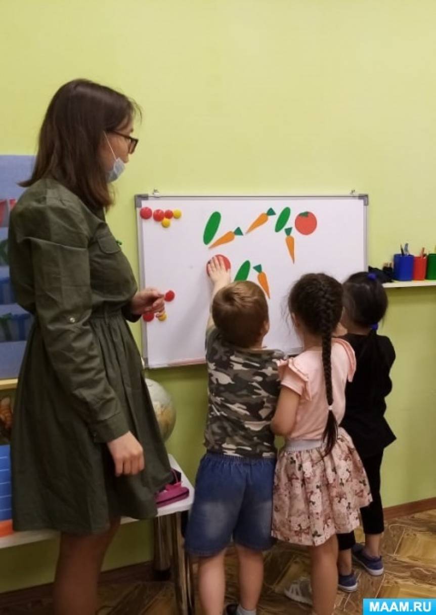 Смотреть фотографию №4 Фото №4 Коррекционно развивающие Развитие осязания при различении предметов на ощупь