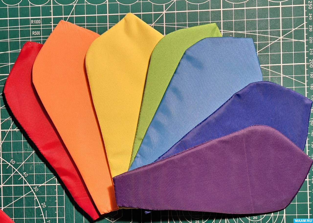 Мастер-класс по изготовлению атрибута для утренника «Цветик ...