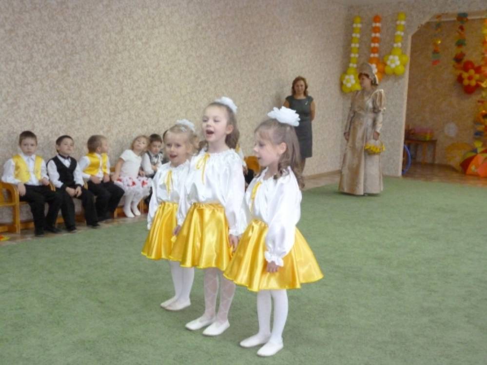 Смотреть фотографию №13 Фото №13 Игра эстафета Не замочи ноги