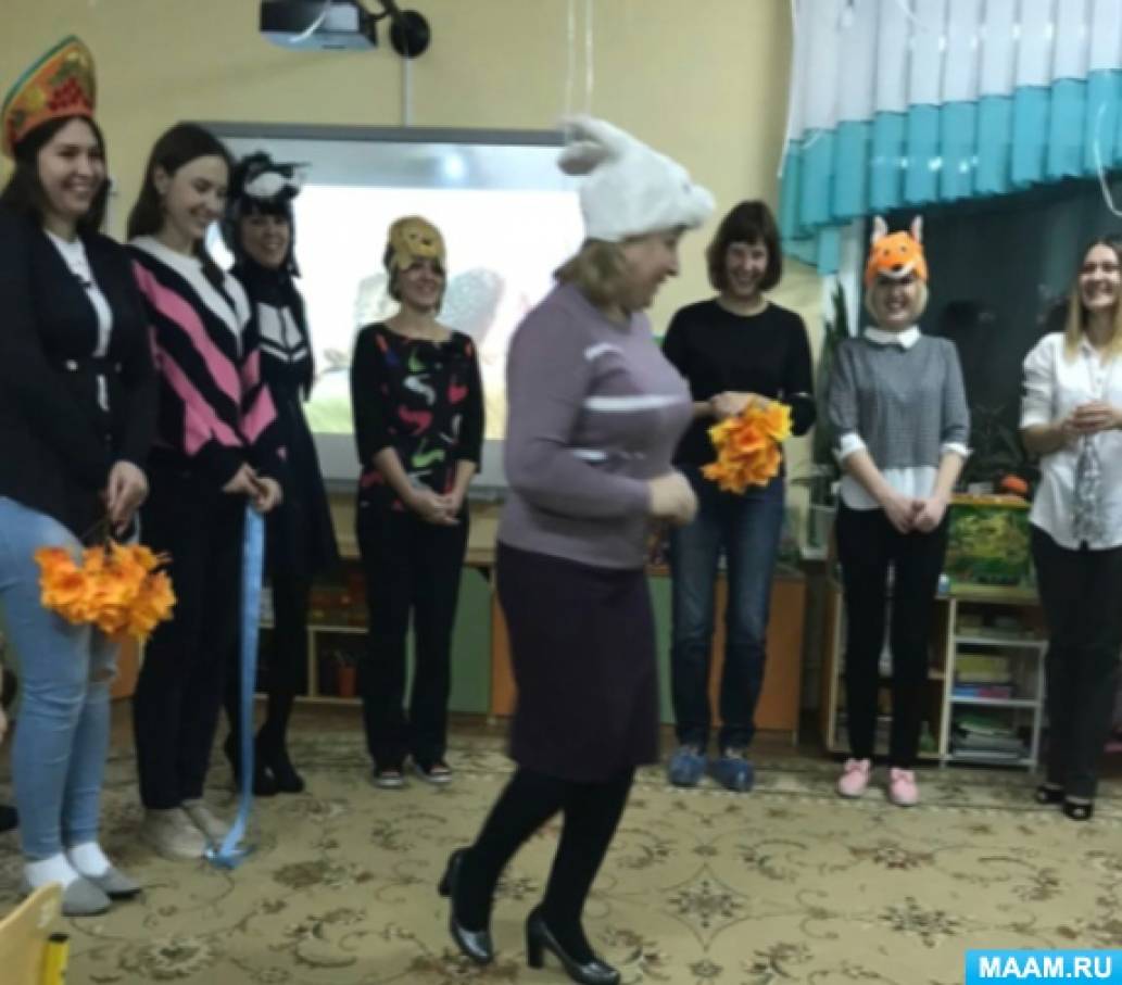 Смотреть фотографию №13 Фото №13 Следующим заданием для мам было задание нарисовать фломастером портреты своих детей на гелиевом воздушном шарике