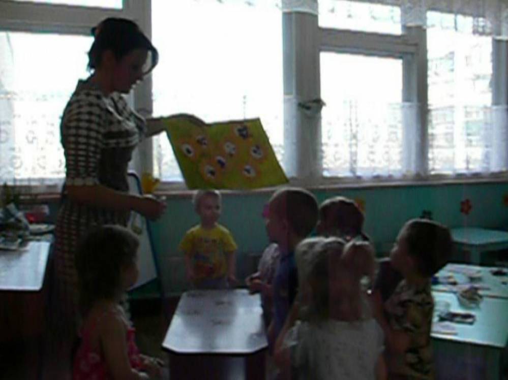 Конспект НОД по лепке в первой младшей группе «В гости к бабушке и дедушке» Фото Конспект НОД по лепке в первой младшей группе «В гости к бабушке и дедушке»