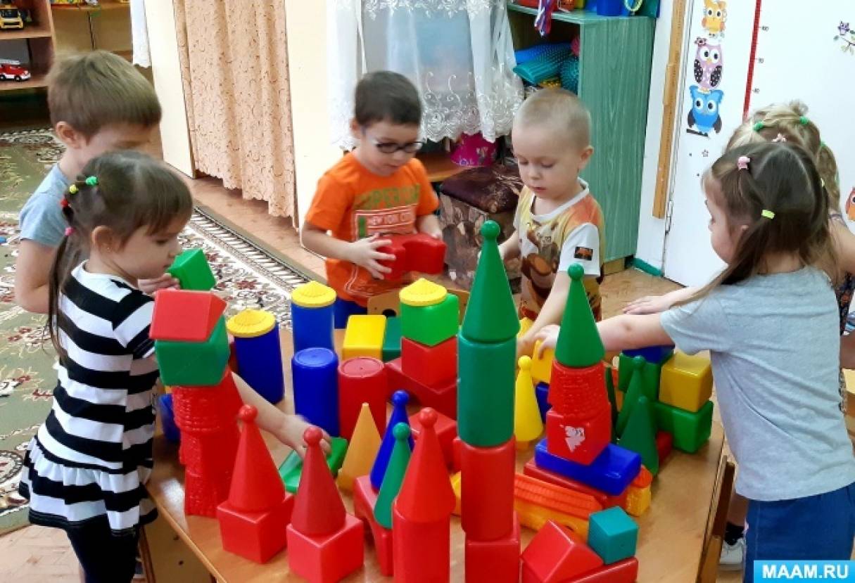 Конспект строительной игры в средней группе. Строительно-конструктивные игры в средней группе. Конструирование в средней группе. Строительные игры для дошкольников. Детский сад дети конструирование.