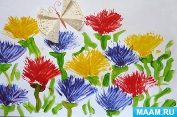 Рисование красивые цветы старшая группа. Нетрадиционное рисование цветов. Цветы в нетрадиционной технике рисования. Рисование в детском саду. Нетрадиционное рисование в детском саду.