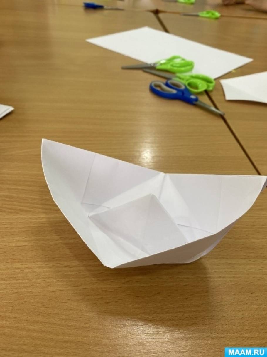 Мастер-класс по изготовлению весеннего кораблика из бумаги в технике «оригами»