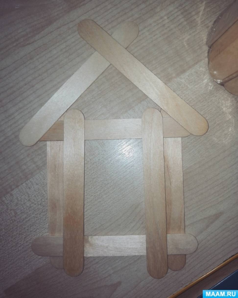 Рамки для фото из деревянных палочек