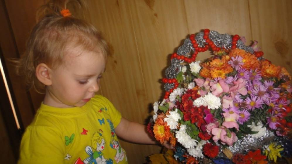 Смотреть фотографию №5 Фото №5 Краской из баллончика покрасила её в серебристый цвет