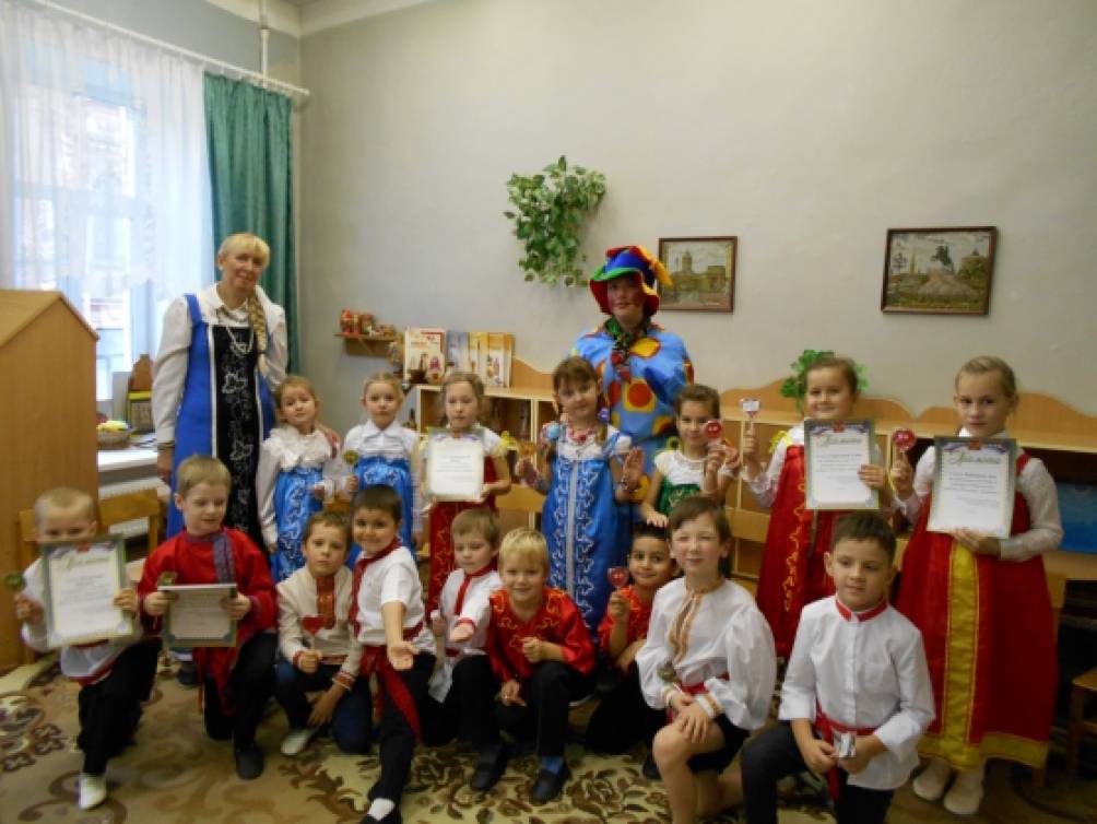Музыкальный досуг «Осенняя ярмарка» в рамках проекта «Дары осени» Фото Музыкальный досуг «Осенняя ярмарка» в рамках проекта «Дары осени»