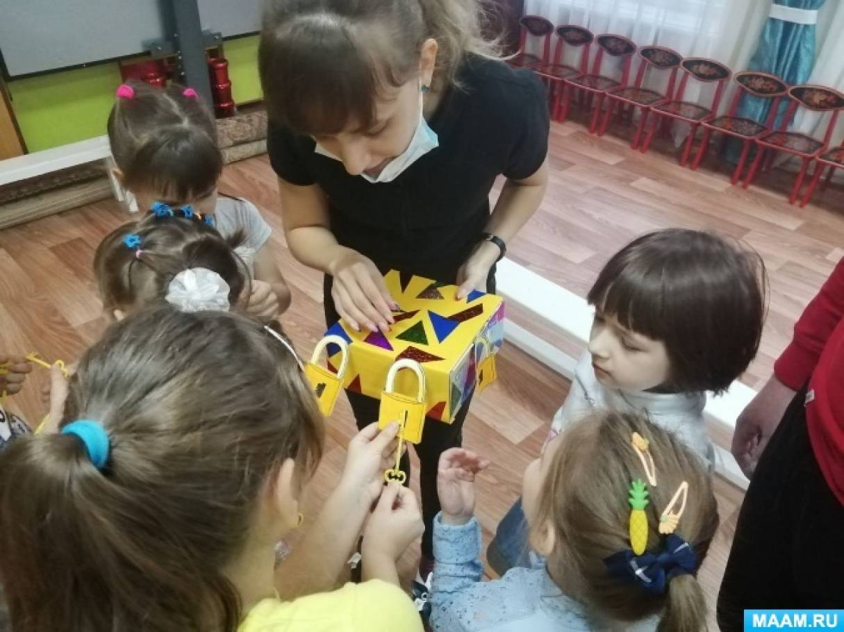 Интегрированное занятие с инструктором по физической культуре в форме квест-игры «Волшебный сундучок» Фото Интегрированное занятие с инструктором по физической культуре в форме квест-игры «Волшебный сундучок»
