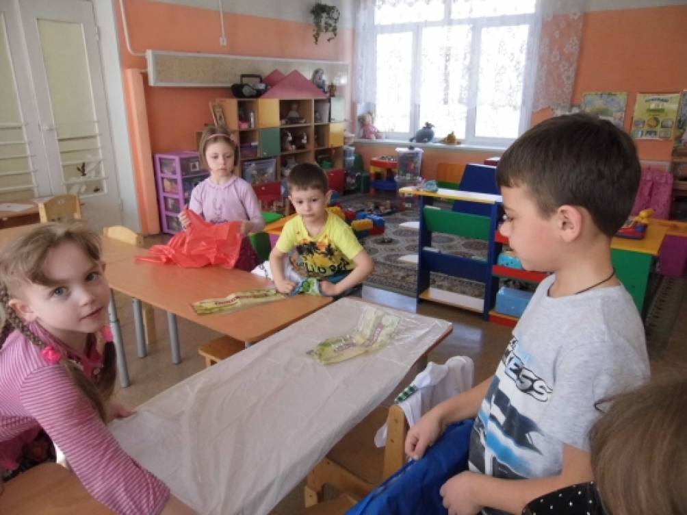 кулинарные рецепты для детей без выпечки. detsad 261872 1431156305. кулинарные рецепты для детей без выпечки фото. кулинарные рецепты для детей без выпечки-detsad 261872 1431156305. картинка кулинарные рецепты для детей без выпечки. картинка detsad 261872 1431156305. Предлагаем вам 9 совершенно потрясающих рецептов печенья без выпечки. Вам не нужно даже включать духовку, чтобы сделать это супер-удовольствие. Это печенье подойдет не только к завтраку или чаепитию в узком кругу, но также станет необычным украшением на вечеринке с друзьями.