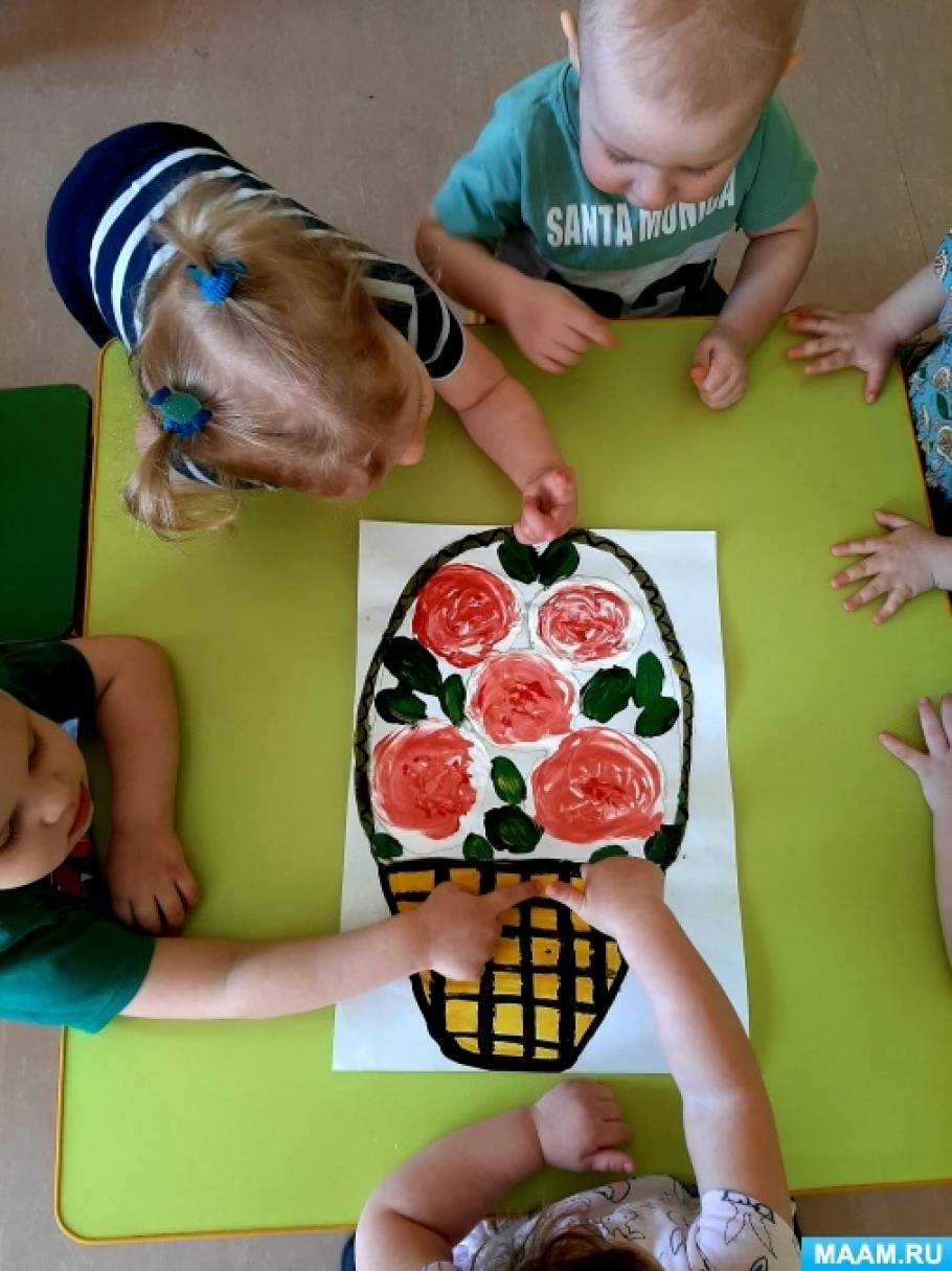 Совместный мастер-класс по нетрадиционной технике рисования ложками «Корзина с розами» для детей раннего возраста