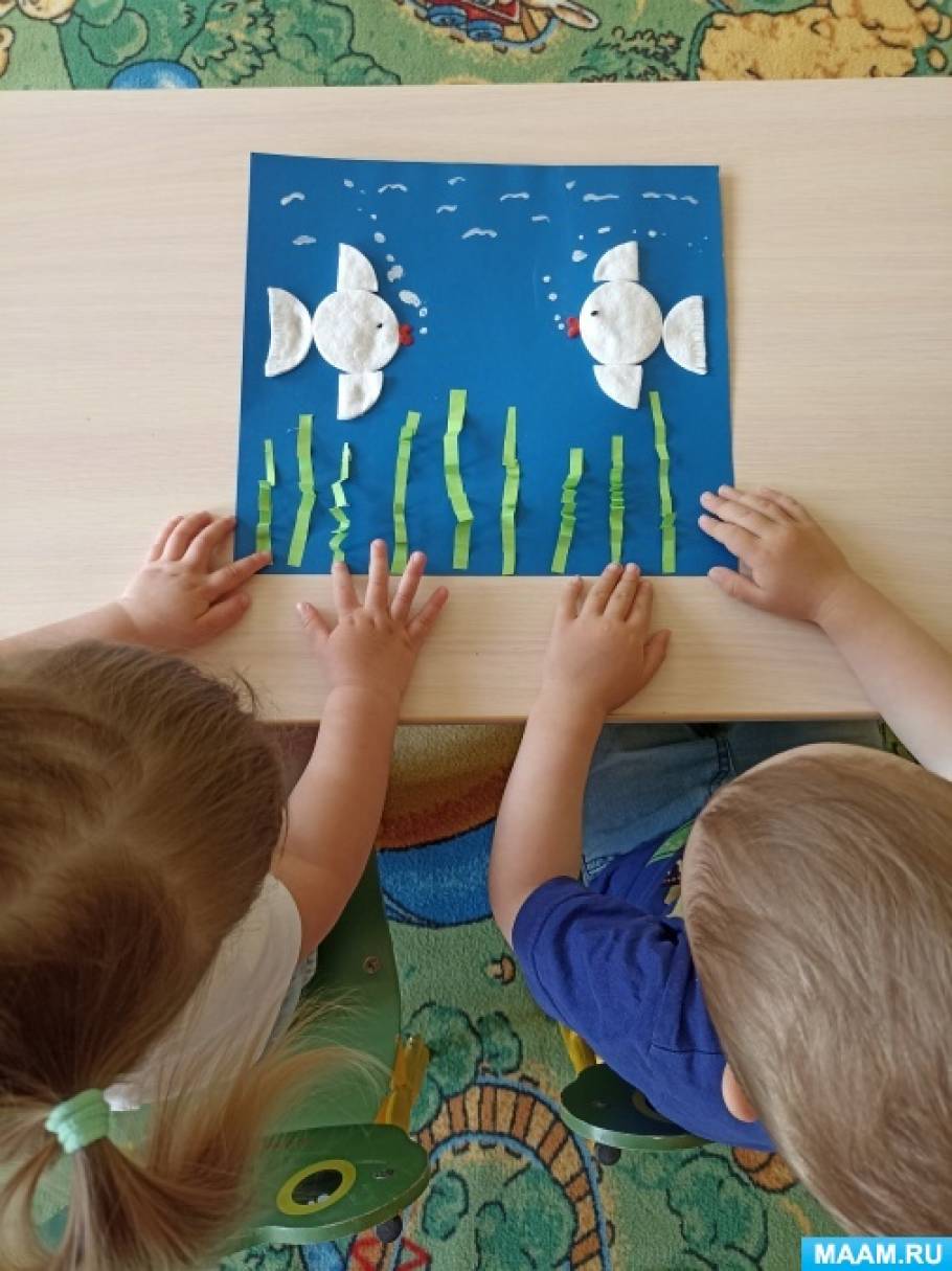 Детский мастер-класс по аппликации из ватных дисков «Рыбки в аквариуме» с элементами рисования