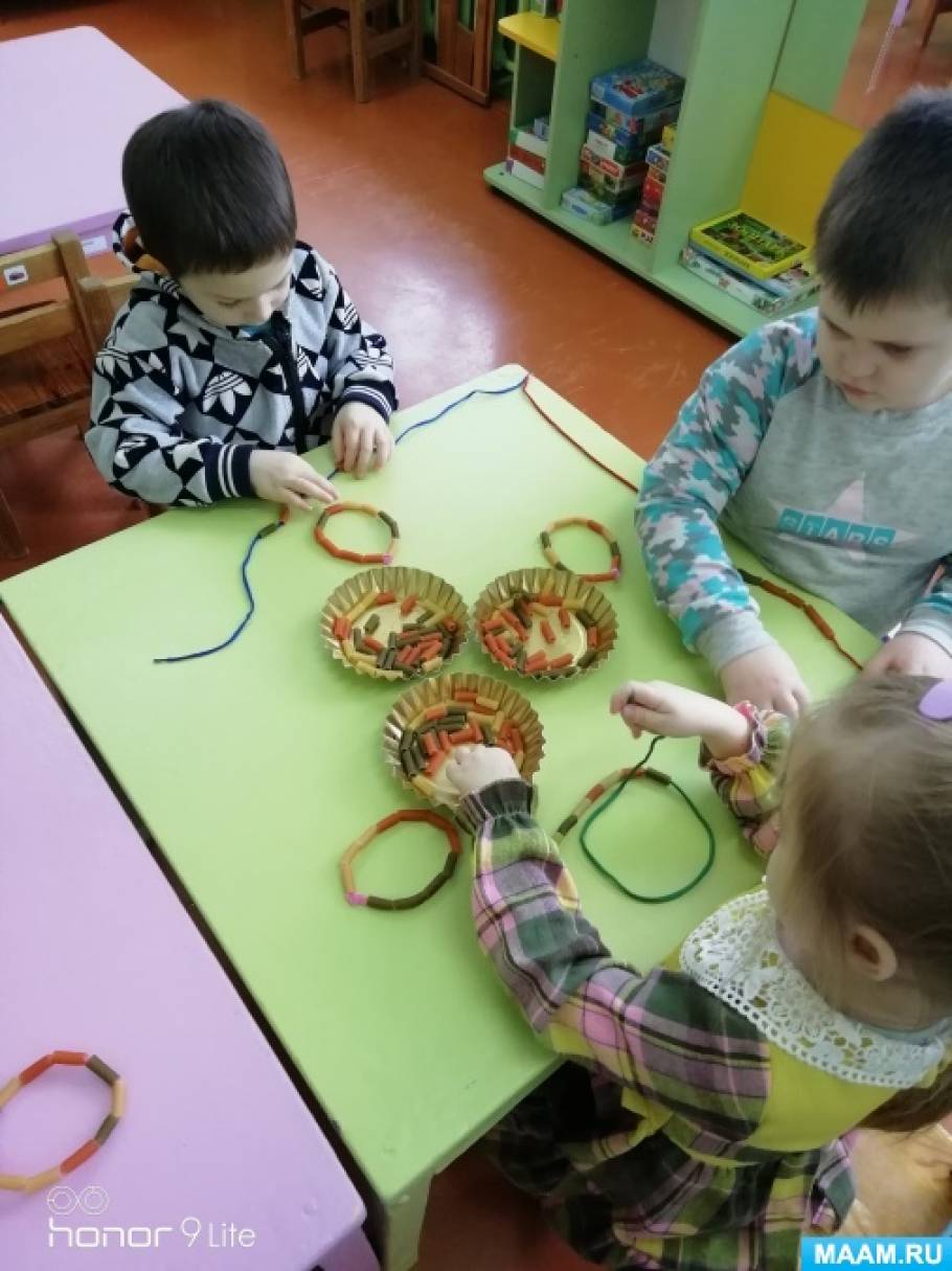 Бусы из макарон своими руками