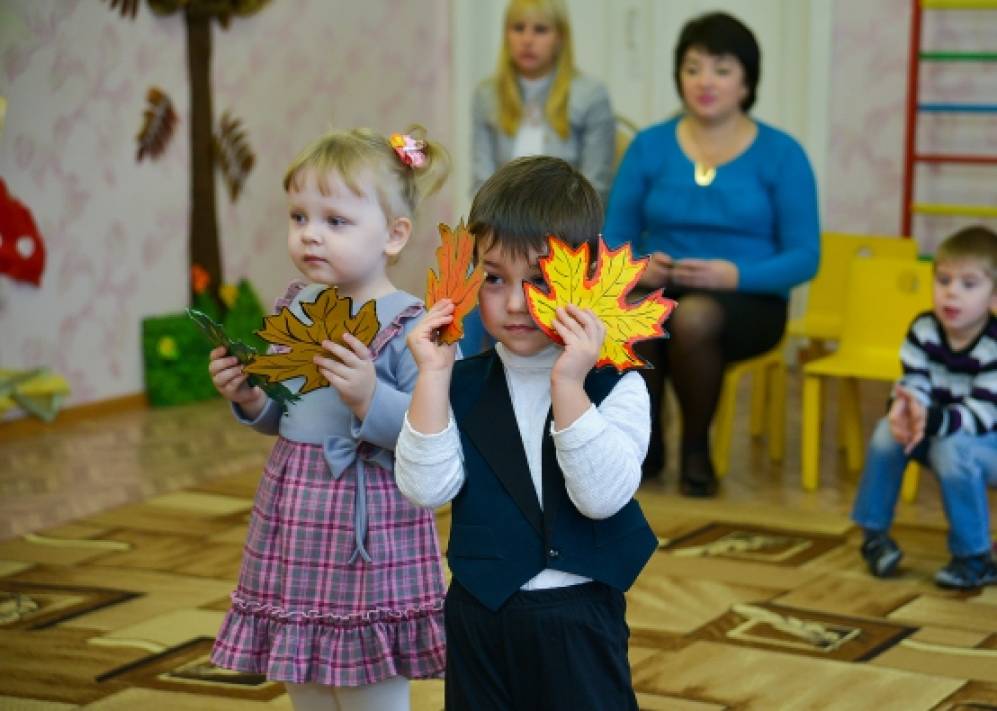 Сценарий осеннего праздника в детском саду 1 младшая группа
