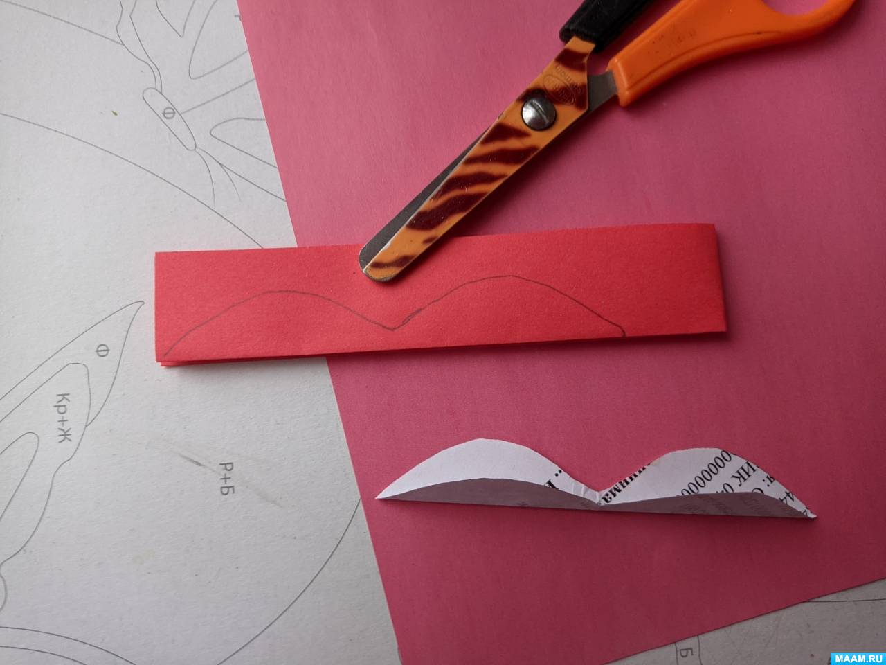 8 марта придумала