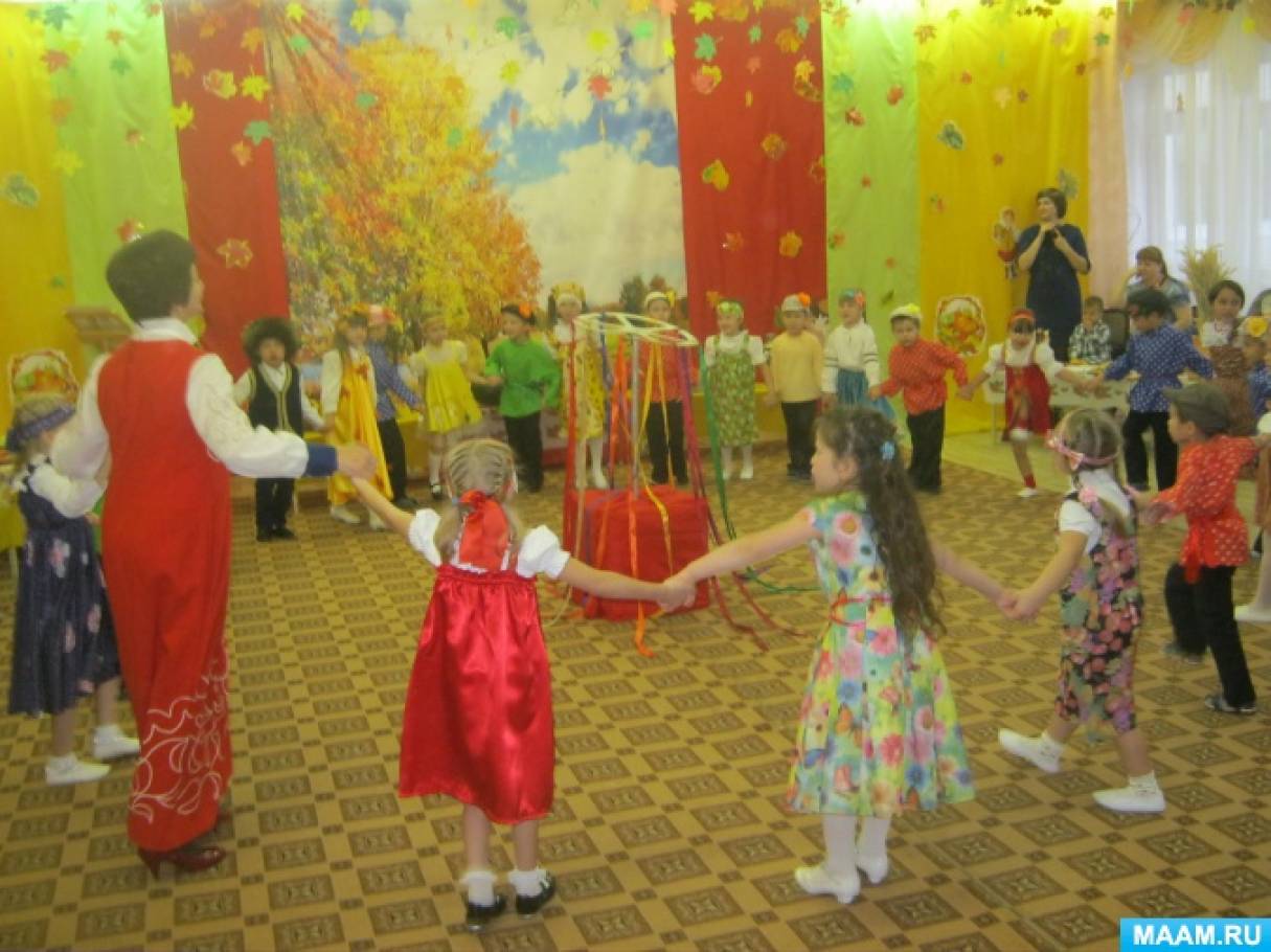 «Осенняя ярмарка» в детском саду (подготовительная группа) Фото «Осенняя ярмарка» в детском саду (подготовительная группа)
